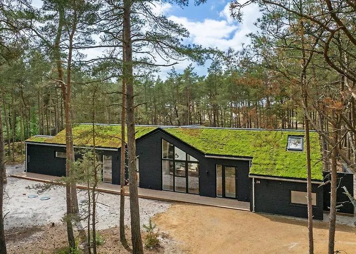 Feriehus Stunning In With Sauna Neksø